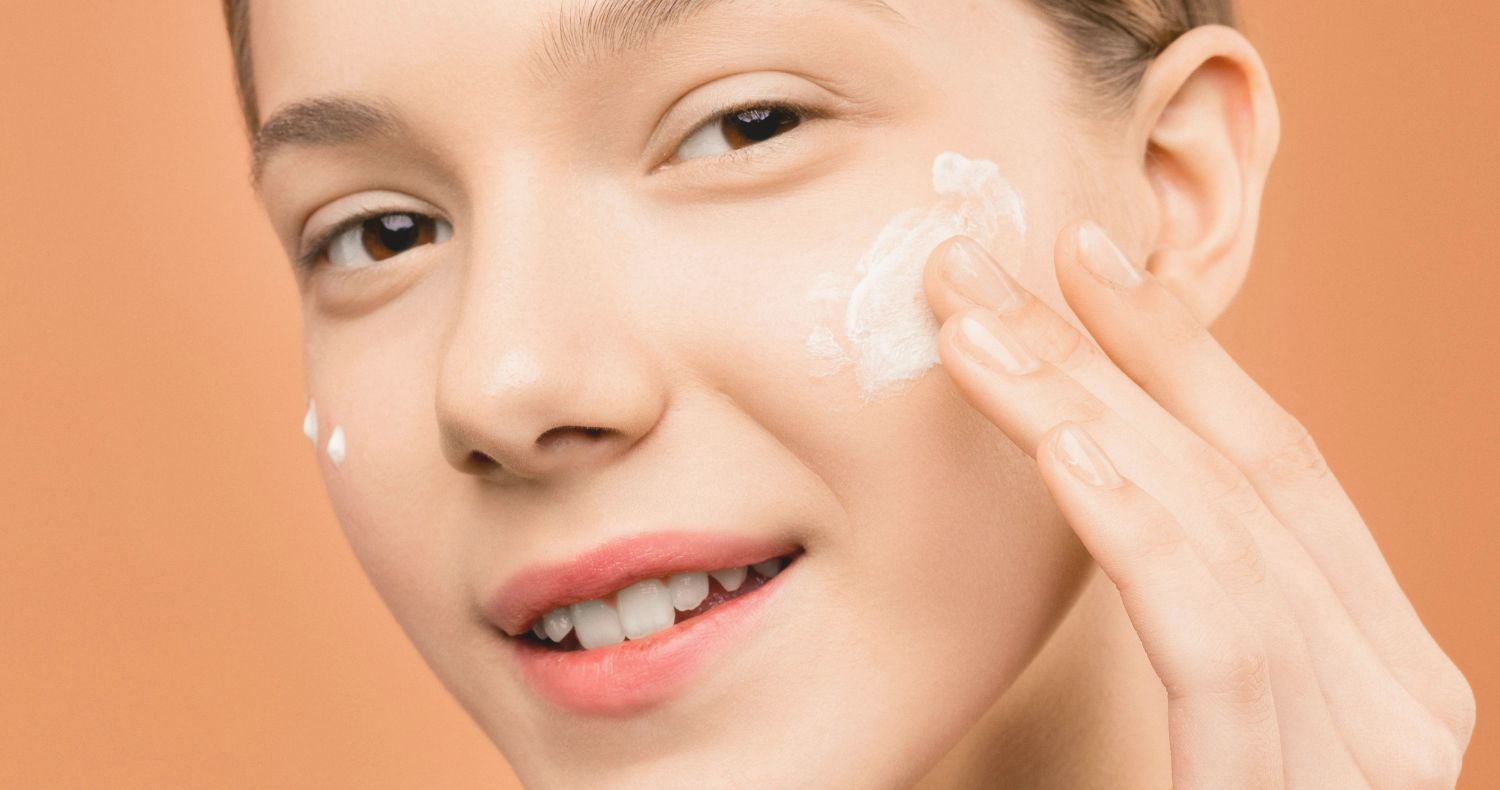 Tratamiento seborregulador: la solución real para la piel joven con acné