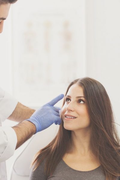 La opinión de los expertos: la preocupación dermatológica por el skincare para pieles jóvenes
